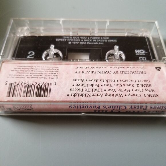 Loretta Lynn sings Patsy Cline's favorites cassette tape - Picture 3 of 3